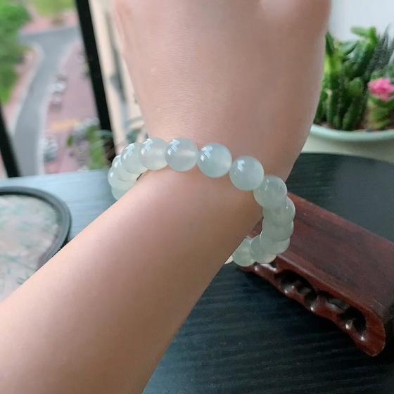 Moonlight White Bead Bracelet